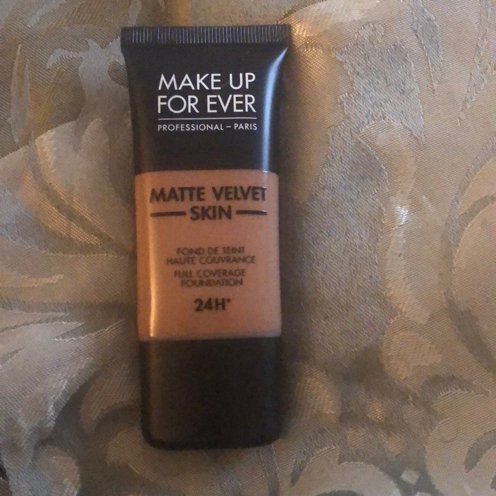 Makeup Forever Matte Velvet Skin
